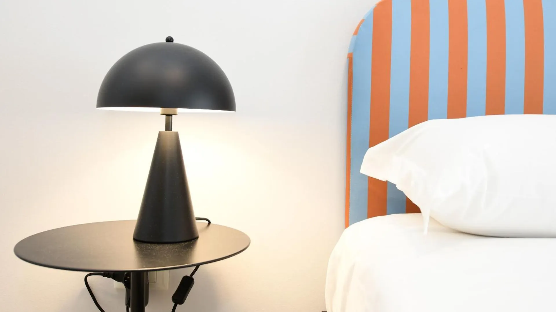 Desenzanoloft Official Partner Marriott Homes & Villas - Cocktail Lake Front Family Apartment Desenzano del Garda