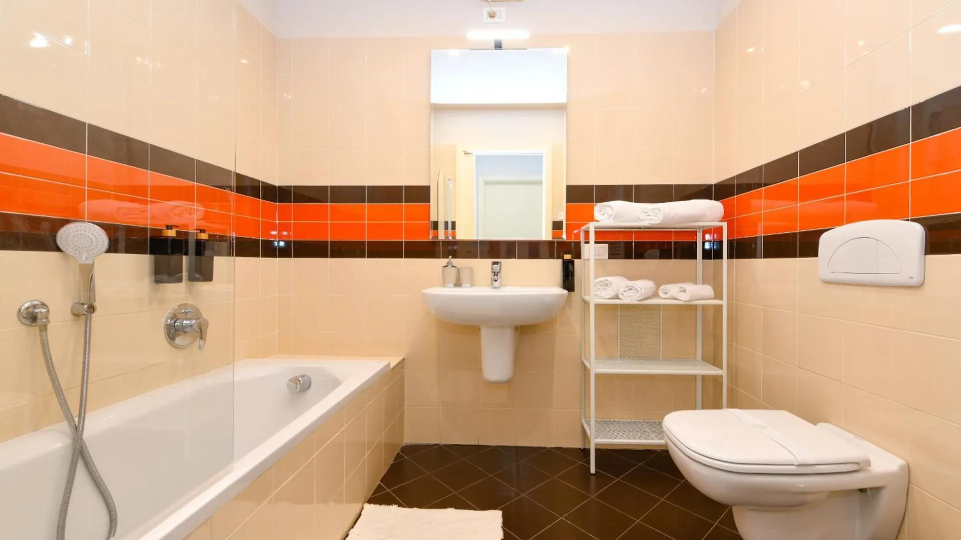 Desenzanoloft Official Partner Marriott Homes & Villas - Cocktail Lake Front Family Apartment Desenzano del Garda 0*,