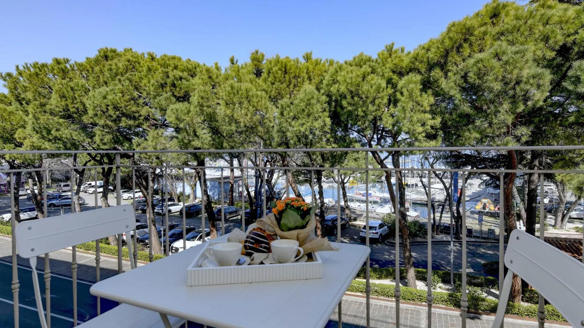 Desenzanoloft Official Partner Marriott Homes & Villas - Cocktail Lake Front Family Apartment Desenzano del Garda 0*,