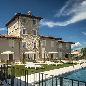  Appartement Relais Madergnago Gardapartments
